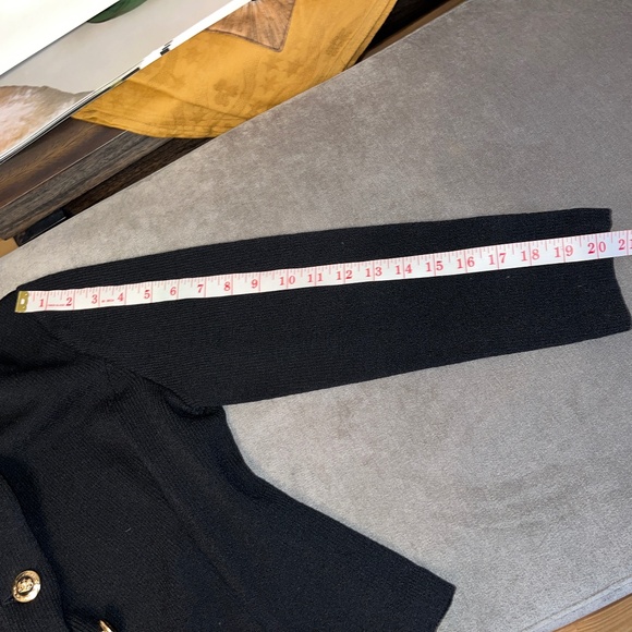 St John Sweater-Jacket, wool, with gold buttons, size 10. - Picture 9 of 16